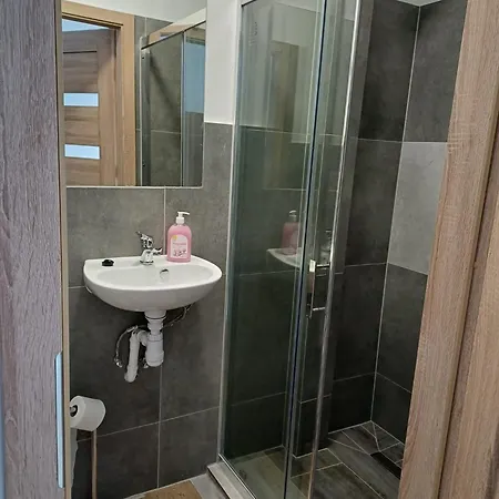 شقة W Stadninie Koni