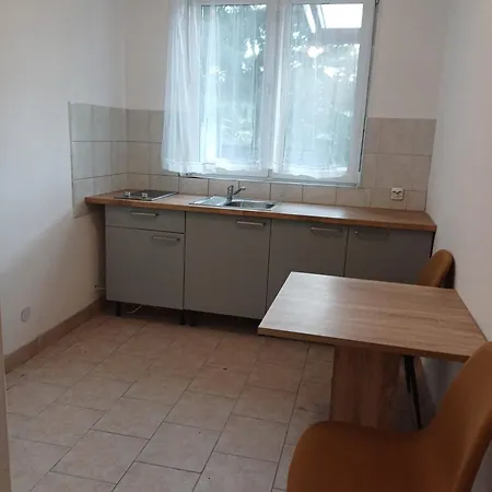 شقة W Stadninie Koni Maszyce